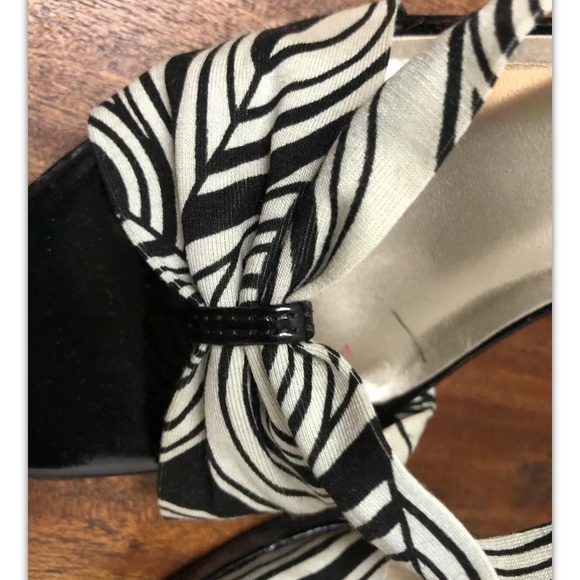 Anne Klein, sandals, black/white, heels, size8.5.: - Picture 6 of 11